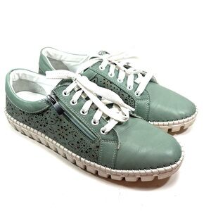 Roamers Green Leather Sneakers | 37